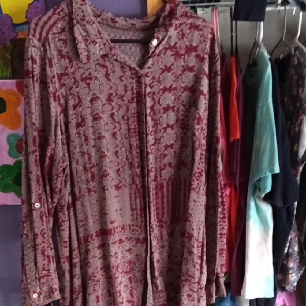 Elegant Burgundy Patterned Cardigan